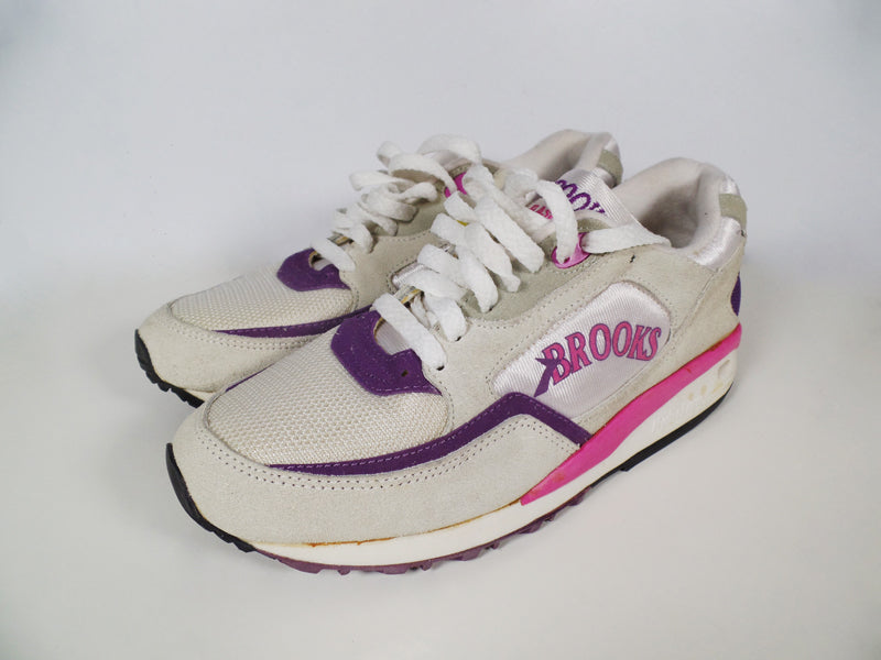 brooks vintage sneakers