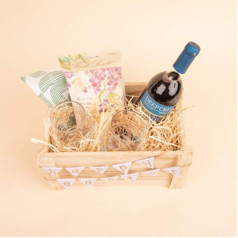Adult easter basket with wine and tuscan grape sachet