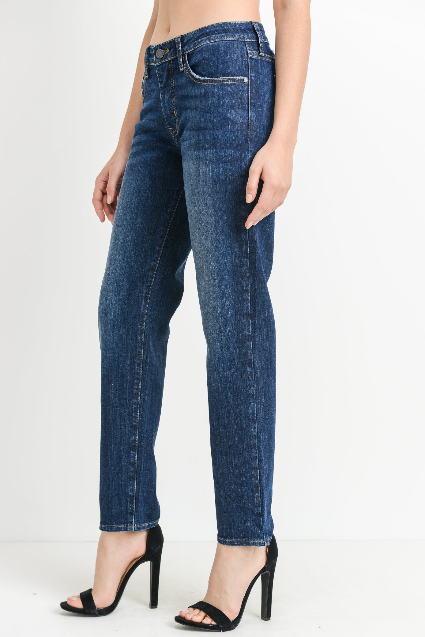 Women's Slim Boyfit Jeans for Core Wardrobe at MARIA VINCENT Boutique ...