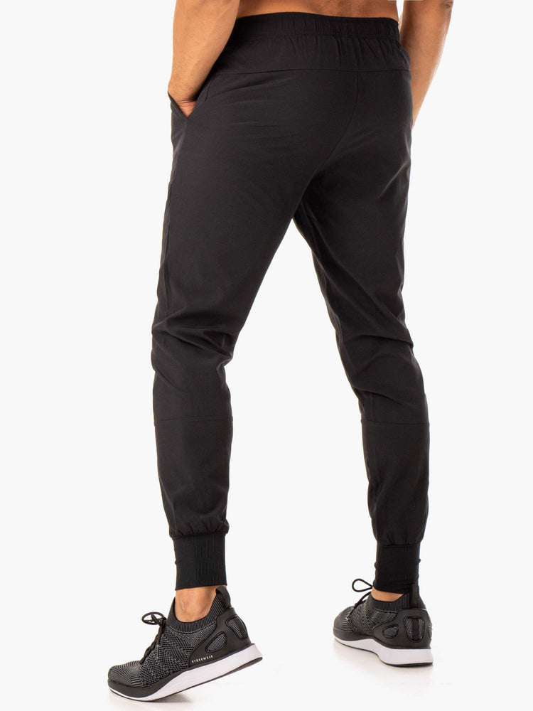 Division Woven Joggers - Black - Ryderwear