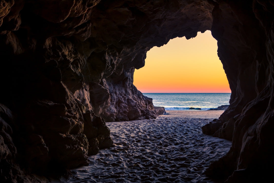 leo carillo state beach rock peephole sunset