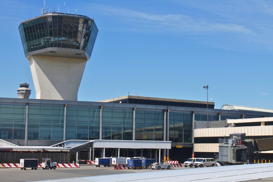 newark airport outside view