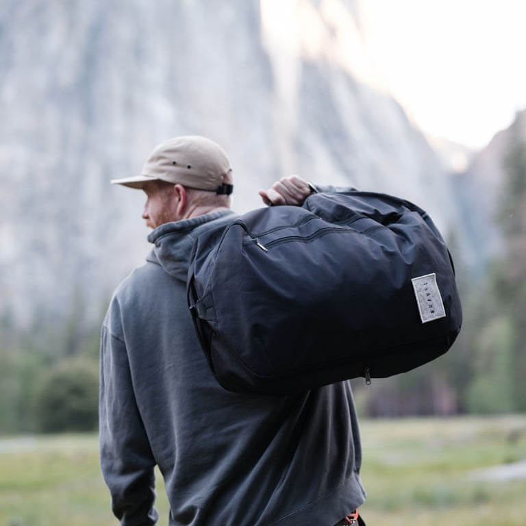 Layover Travel Blanket Spruce | Gravel