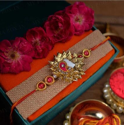 Ravishing Gota Rakhi