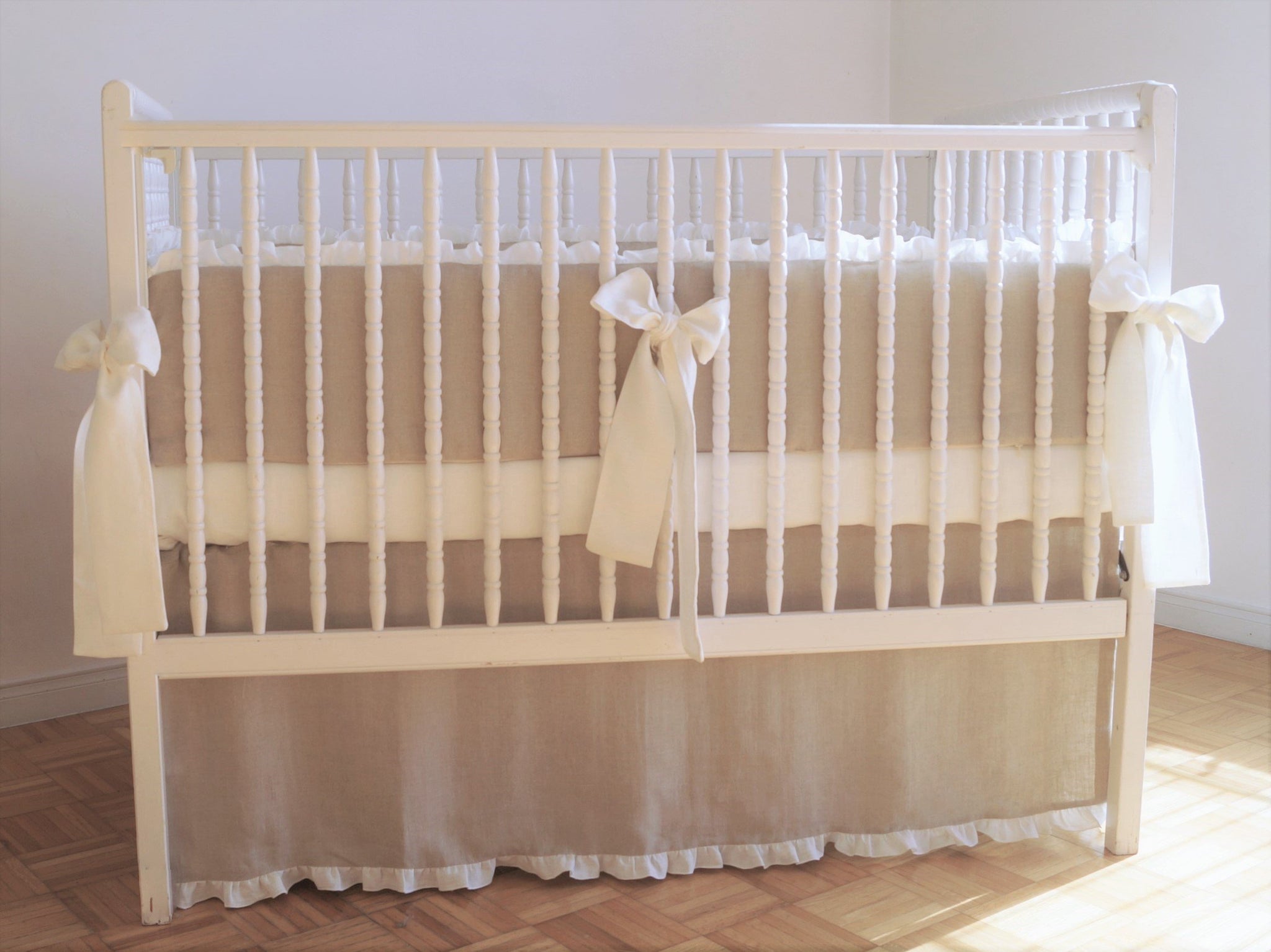 neutral crib bedding