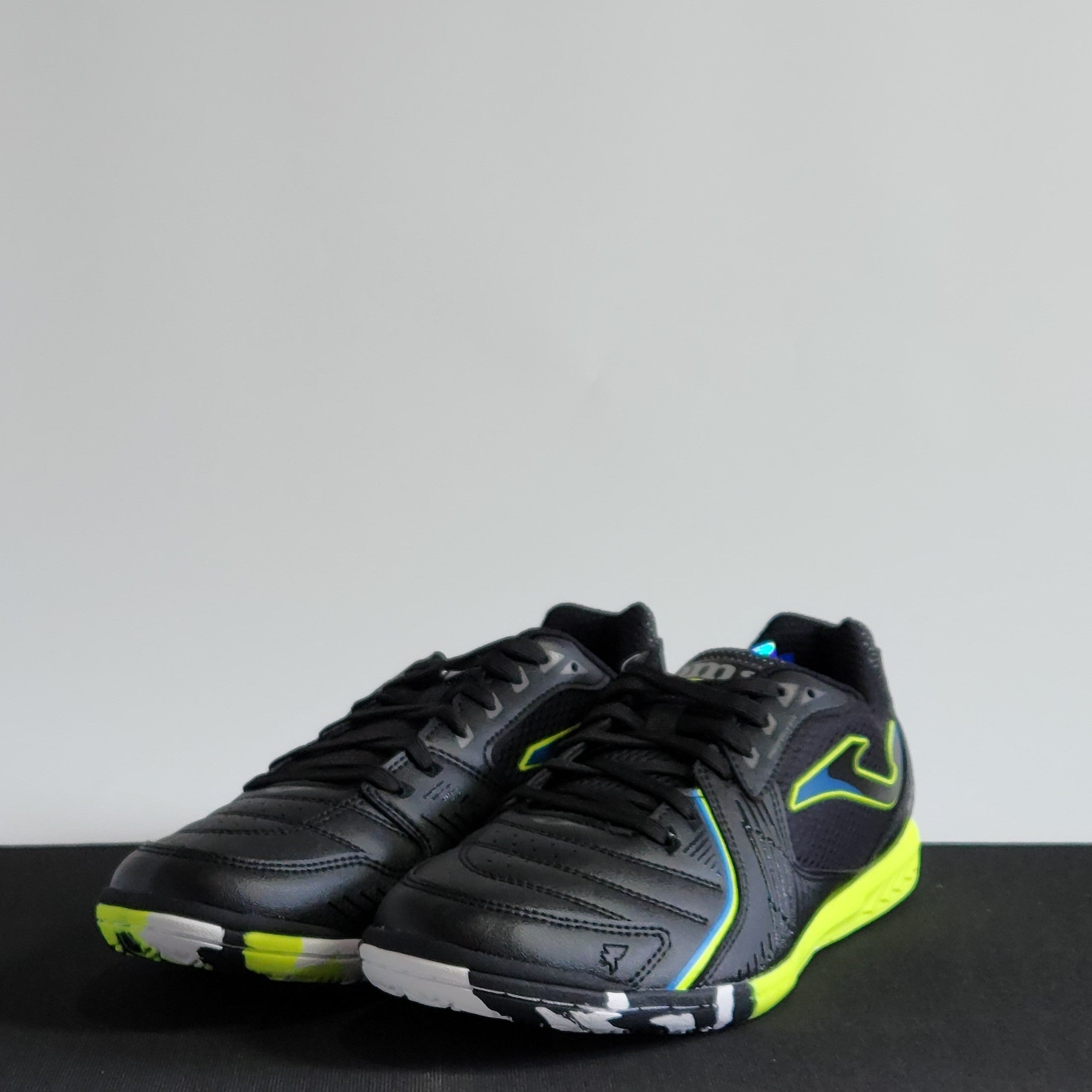 Joma Top FLex 2301 Black Indoor - TOPW2301IN