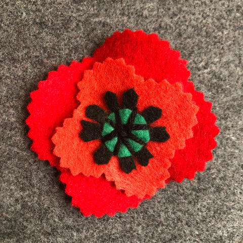 jacquie-blondin-knots-and-stitches-felt-poppy-1