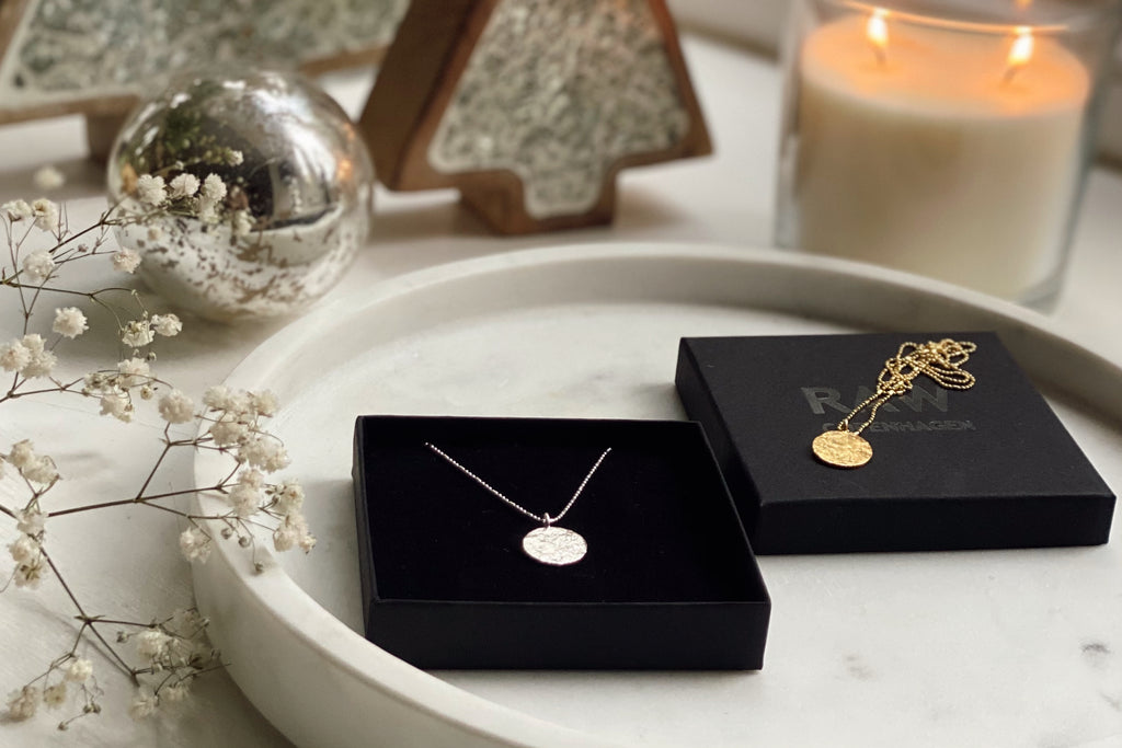 Christmas gift ideas from RAW Copenhagen including the gorgeous textured Pendant necklaces