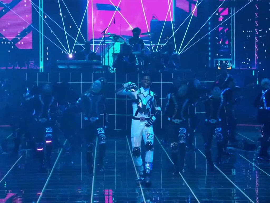 Lil Nas X 2019 MTV VMA mainstage 2