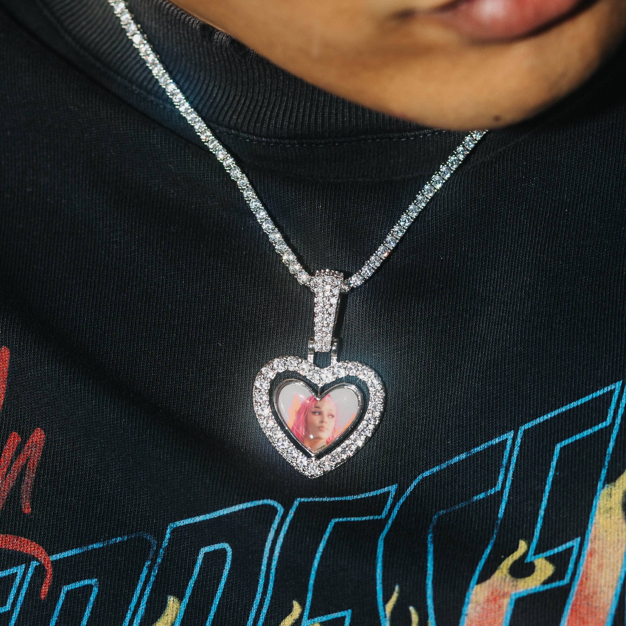 Gold Heart Locket with Pictures Inside  10% of Proceeds go to Meow Meow  Foundation in honor of Doug, Elena, Roxie Forbes