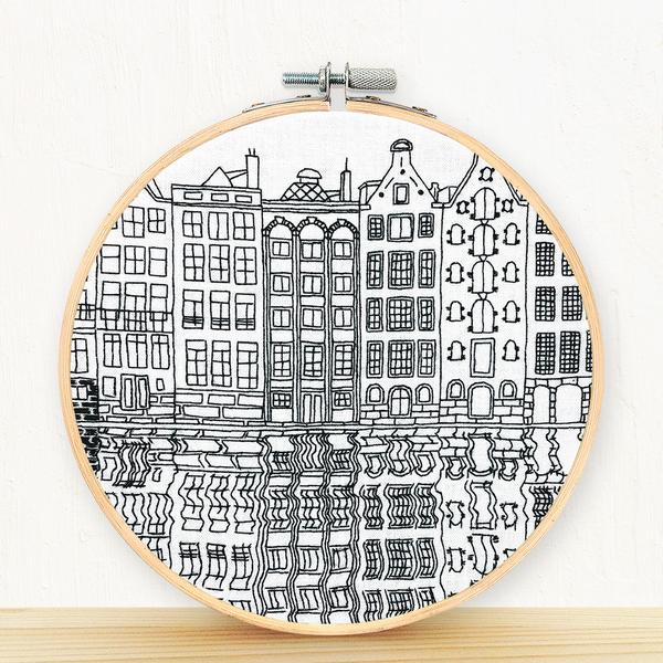 https://cdn.shopify.com/s/files/1/2682/5886/products/Gingerbread-Houses-Amsterdam-Embroidery-Kit-1_720x.jpg?v=1638032768