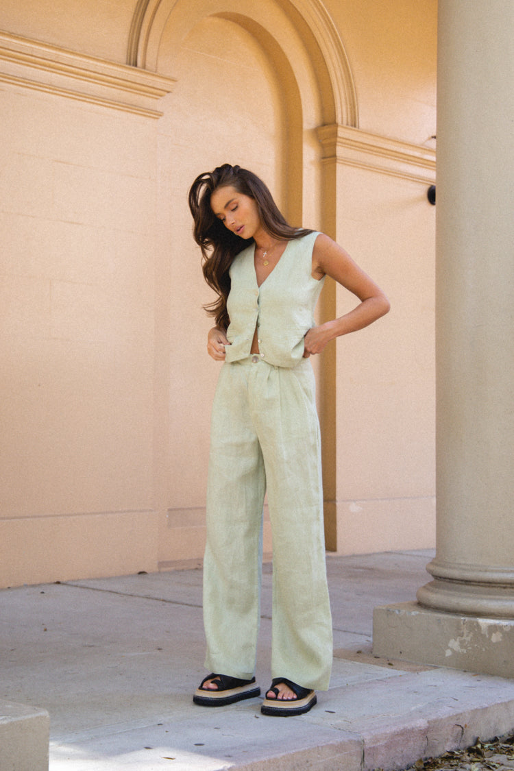 VRG GRL Keeping Cool Linen Pants // Sage