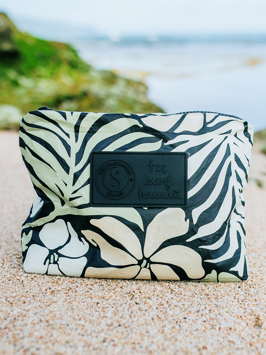 T&C Surf x Aloha Collection Tropic Day Small Pouch