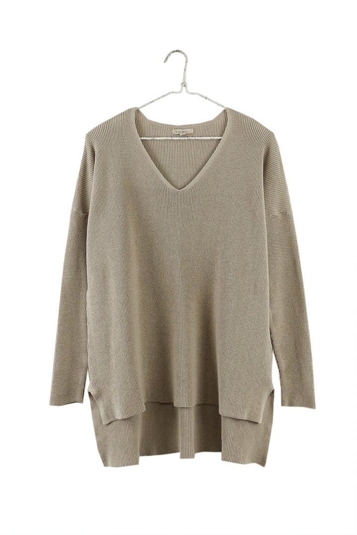 V-Neck Waffle Sweater | Taupe