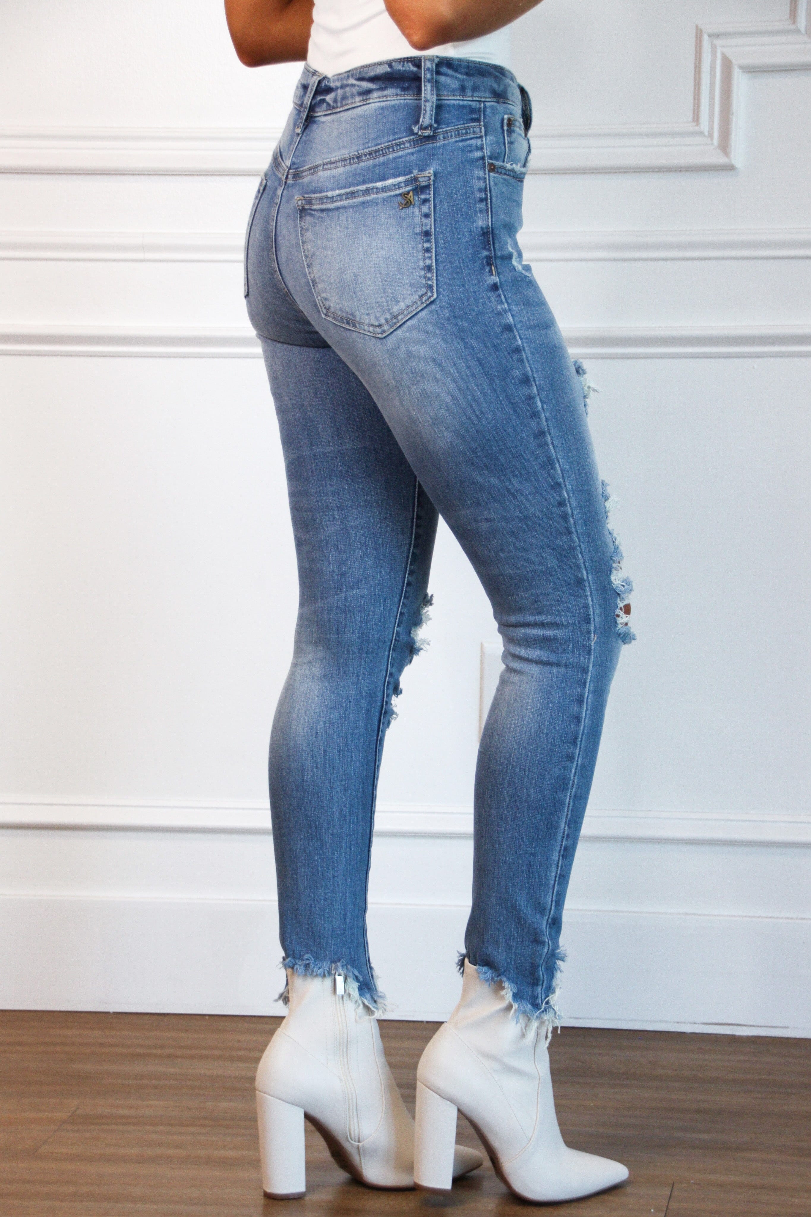 Hannah Distressed Denim: Medium Wash