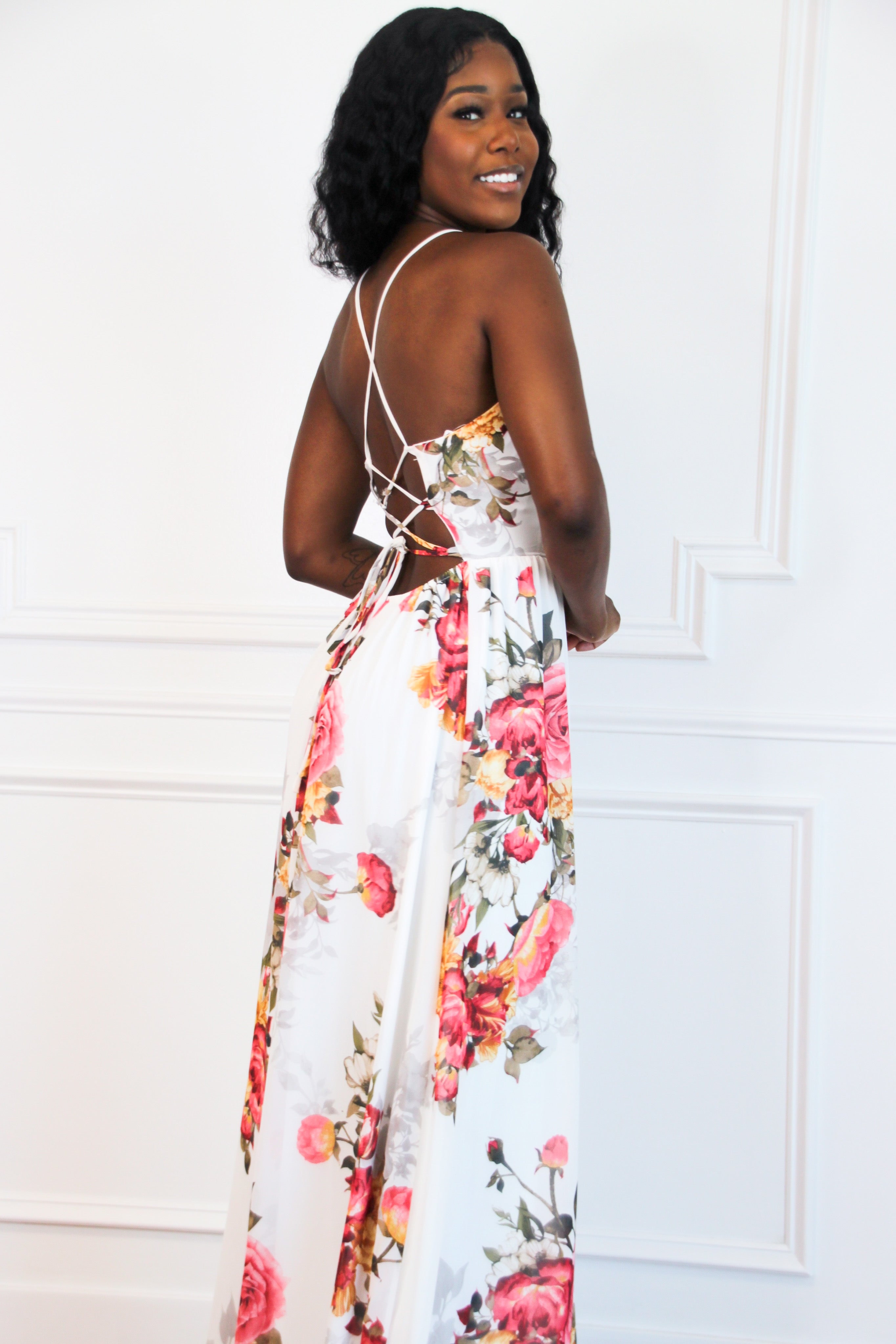 Garden Stroll Open Back Maxi Dress: White Multi