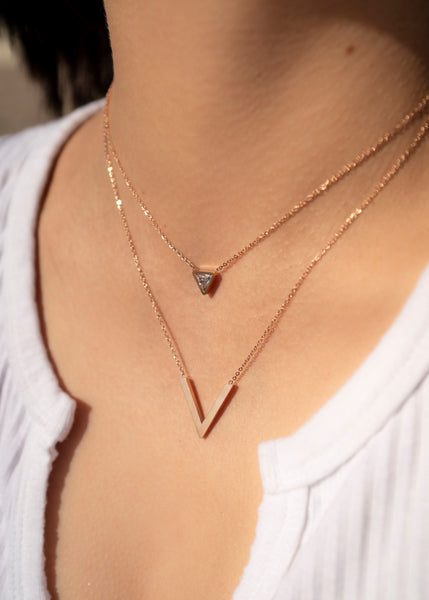 gold double layering necklace with diamonds