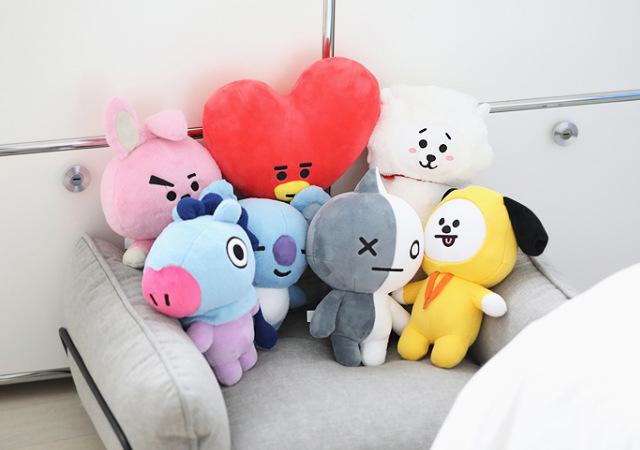 cartoon plushies