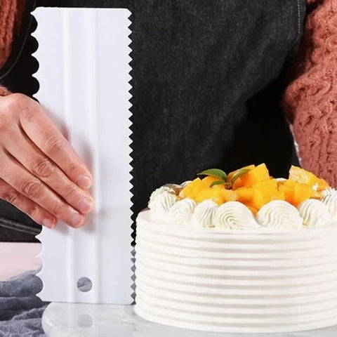 Cake comb