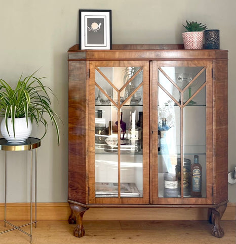 Art Deco-inspired mirrored cabinet