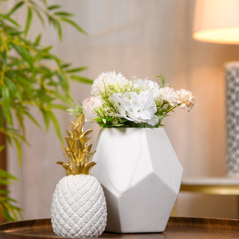 Flower vase for living room