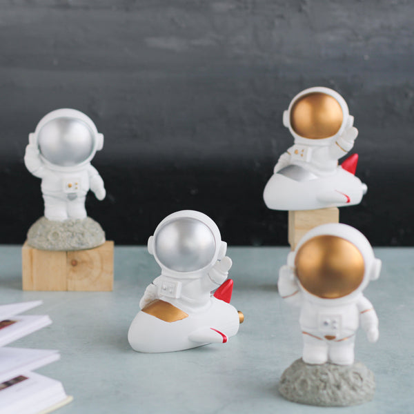 Table Astronauts