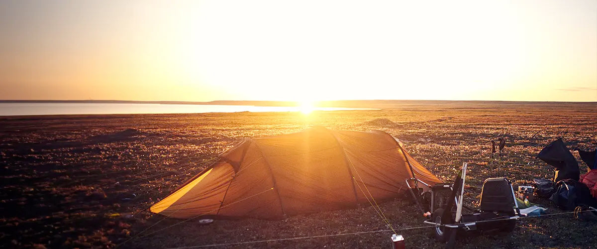 Camping auf Victoria Island mit reacha Fahrradanhänger