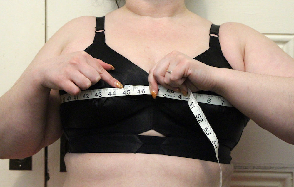 EcoPetites Blog  Wear the Right Bra Size: A guide for Petites