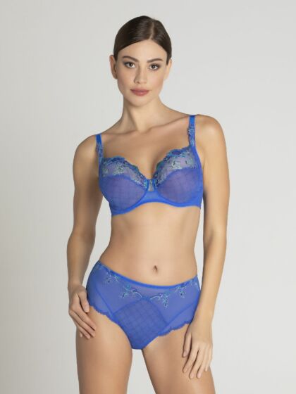 Cristal Et D'eau By Lise Charmel Full Brief - M + L