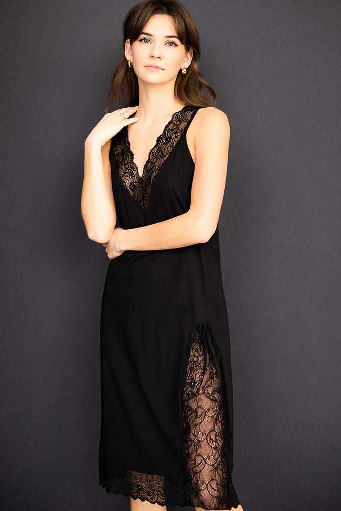 Simone Short Cotton + Lace Gown By Salua - S & M