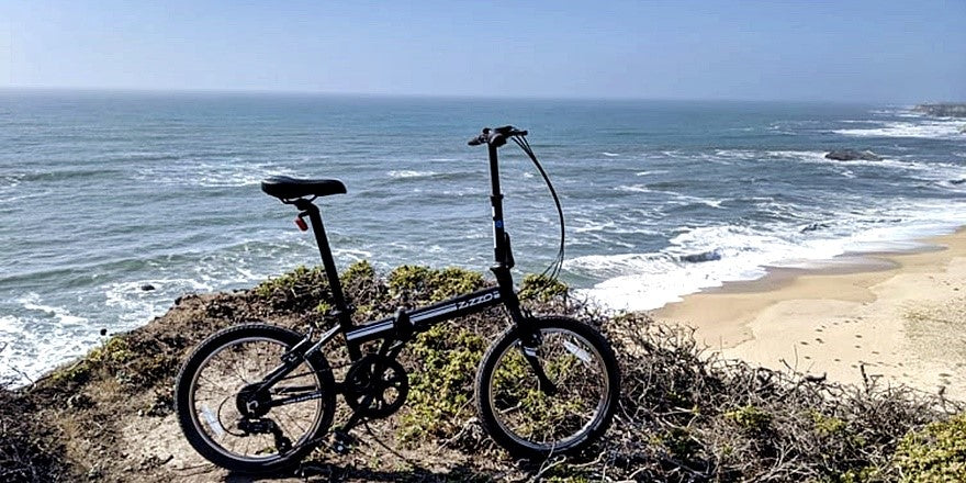 ZiZZO bike by ocean