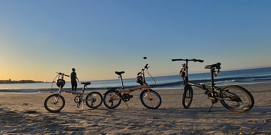 ZiZZO Bikes On the Beach