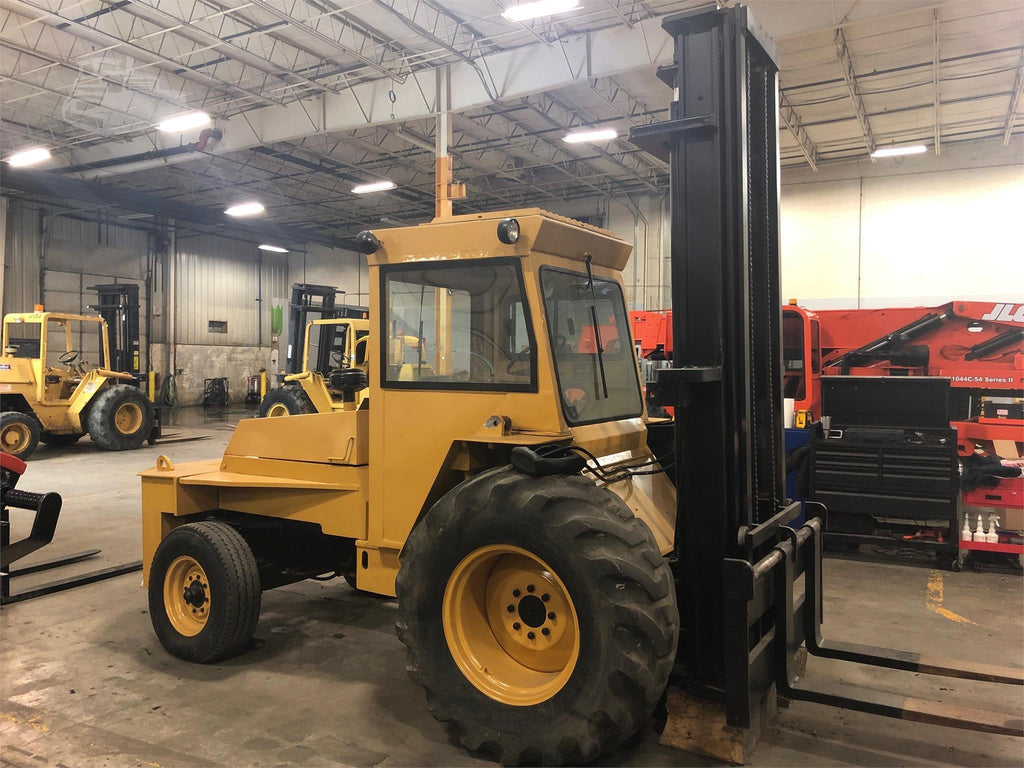 Mastercraft Mcl842 8 000 Lb Capacity Diesel Rough Terrain Forklift First Group Services Inc
