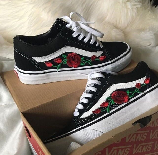 vans old skool avec des roses