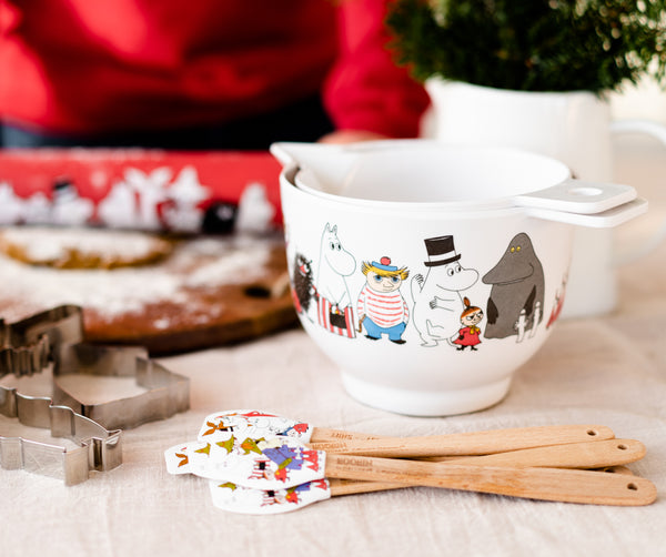 Moomin baking tools, measuring cups, cookie cutters and spatulas