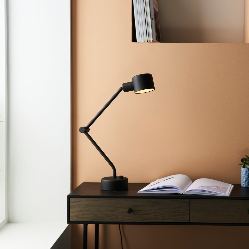 Product photograph of Olivia S Faye Table Lamp In Black Outlet from Olivia's