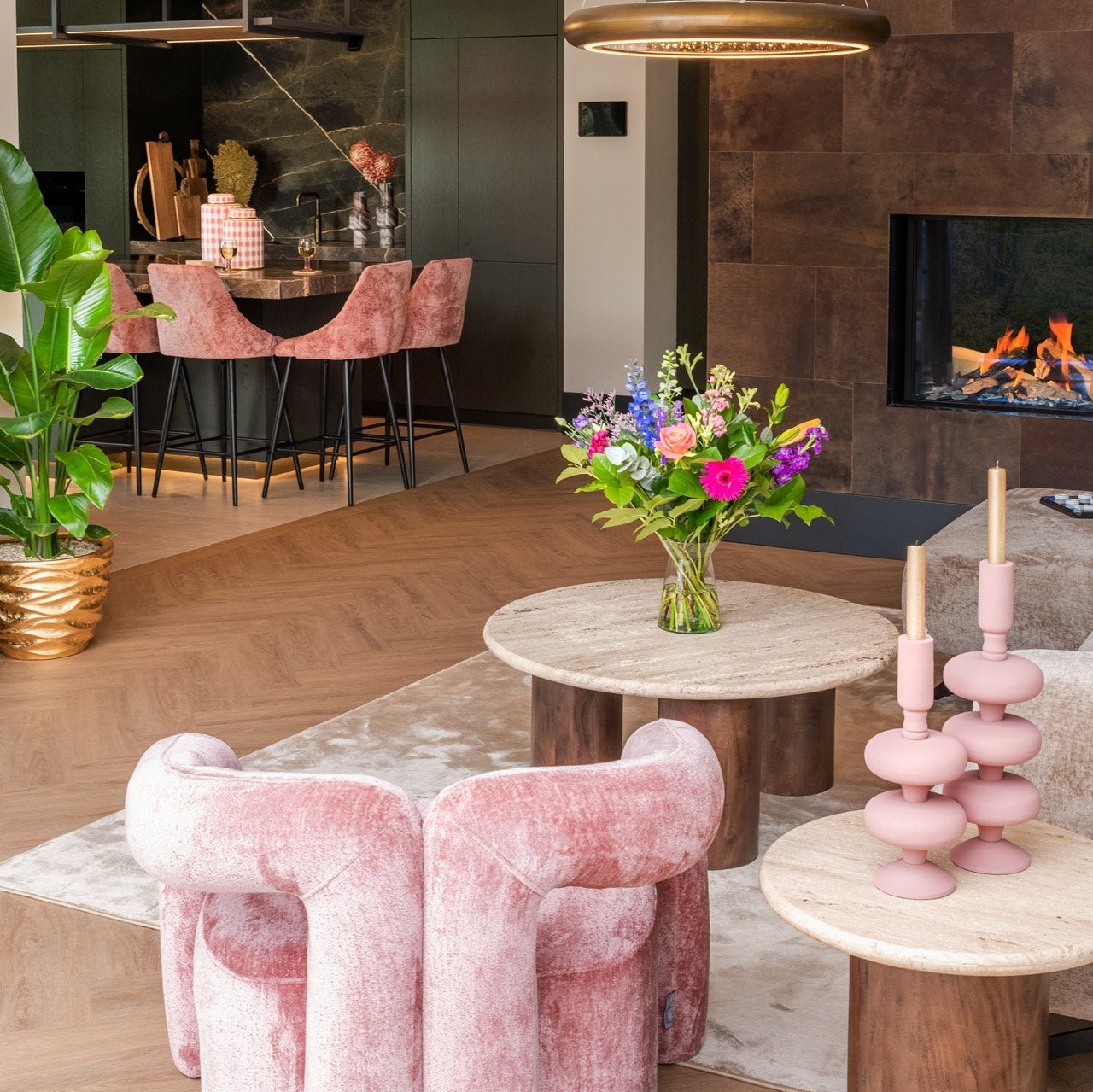 Product photograph of Richmond Interiors Douglas Coffee Table - Round from Olivia's.