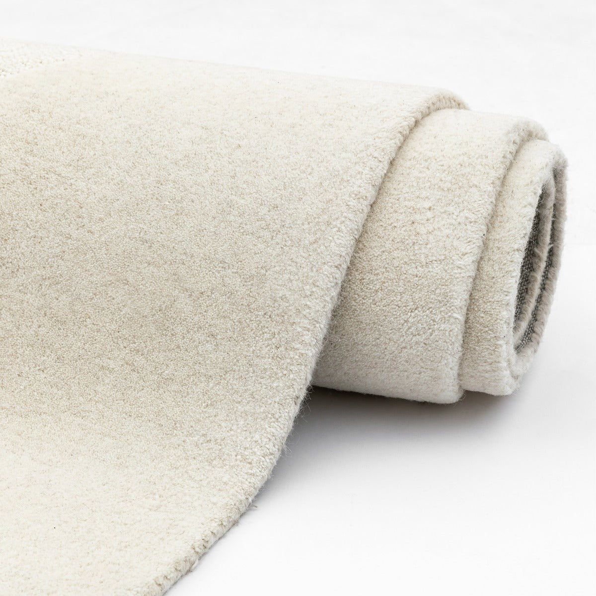 Product photograph of Romney Lambswool Rug 200x290cm from Olivia's.