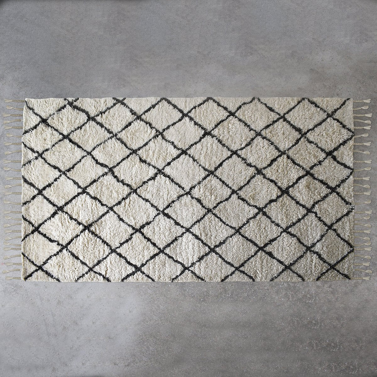 Gallery Interiors Colorado Berber Diamond Rug In Cream Outlet