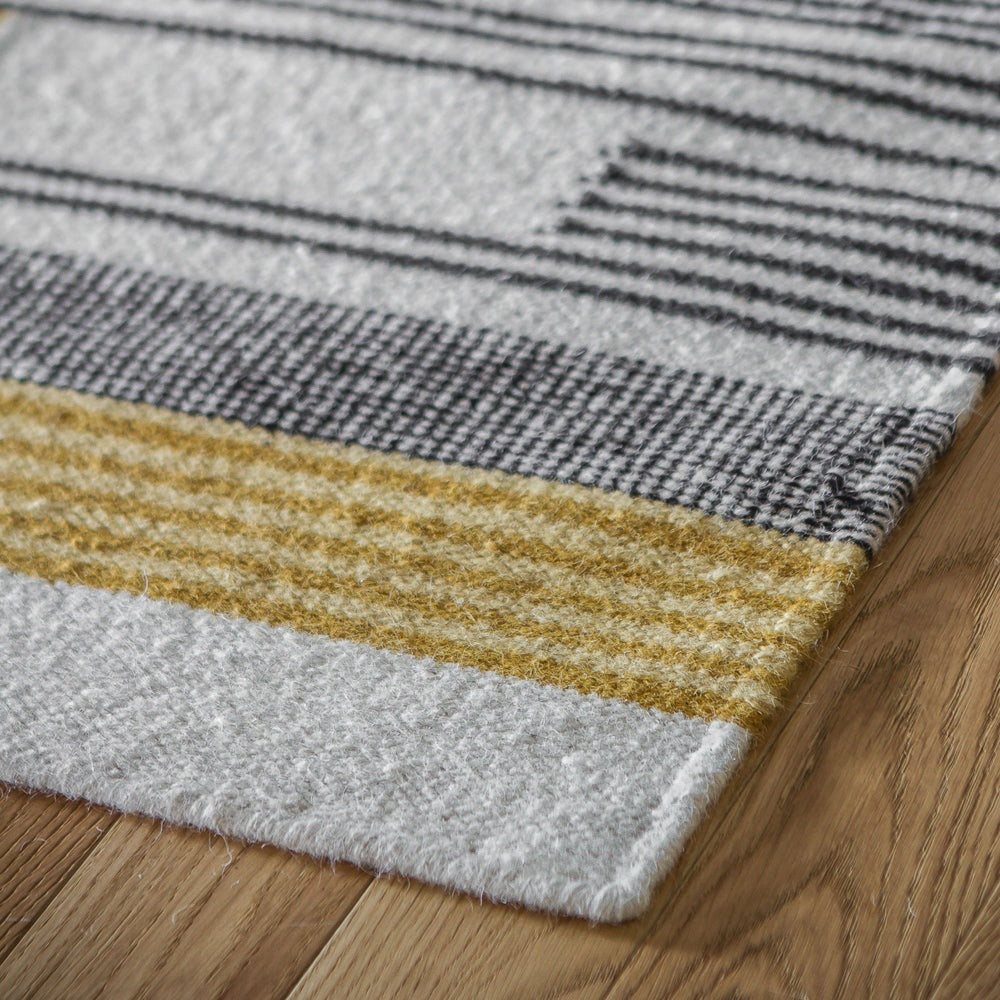 Product photograph of Gallery Interiors Ivverson Rug from Olivia's.