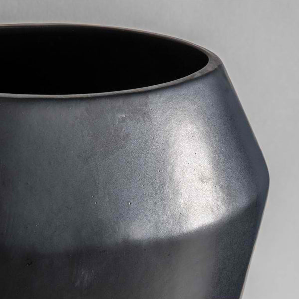 Product photograph of Gallery Interiors Small Tambu Vase from Olivia's.