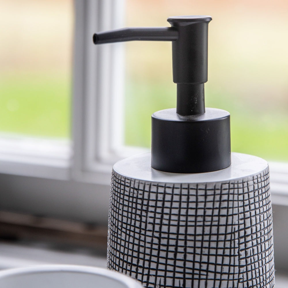 Product photograph of Gallery Interiors Arissen Bathroom Set Black And White from Olivia's.