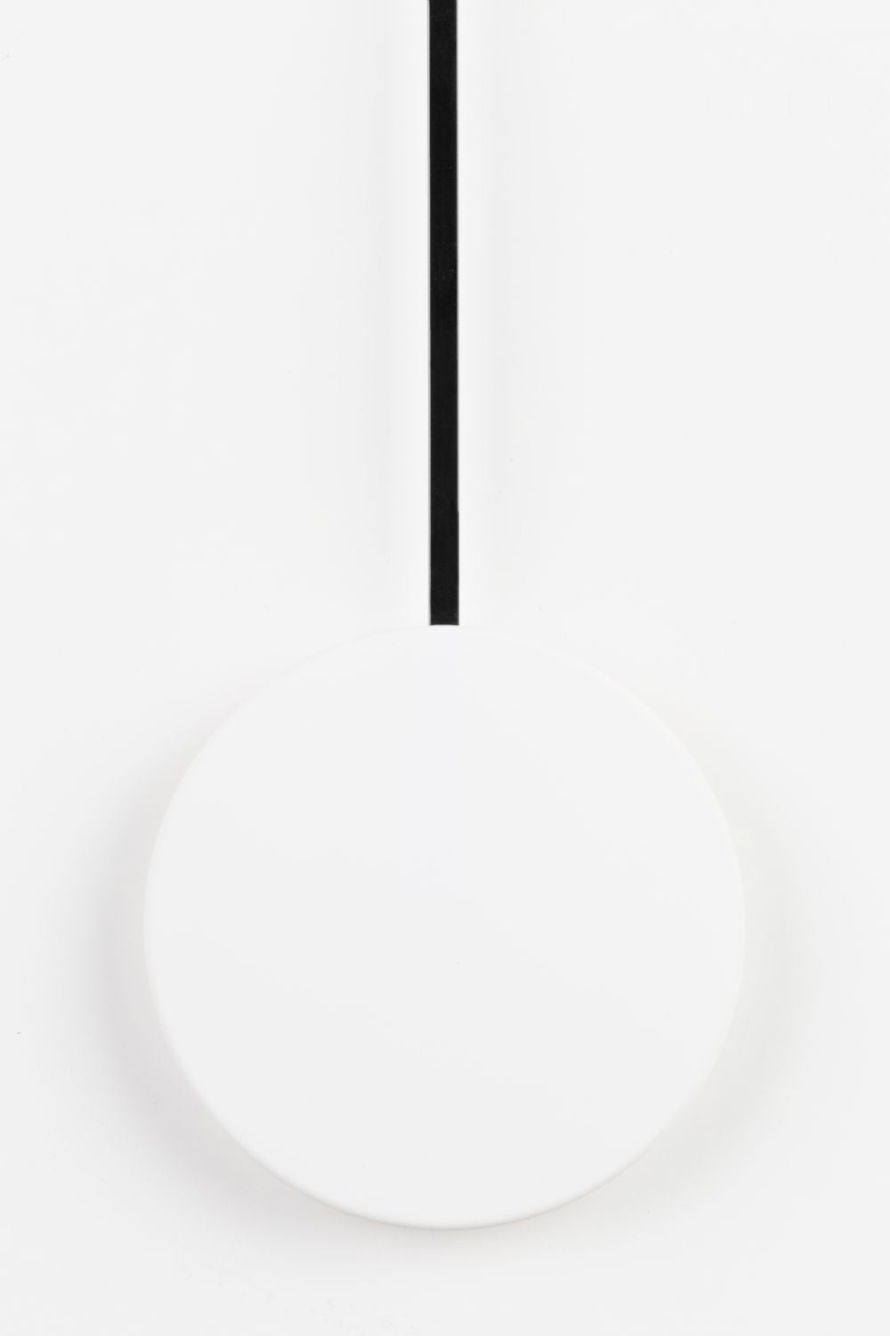 Product photograph of Zuiver Minimal Clock White from Olivia's.