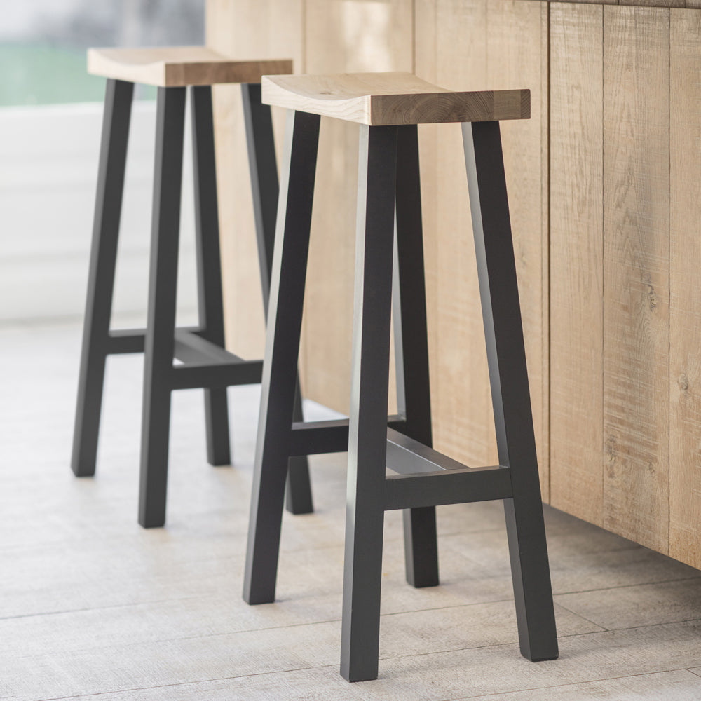 Garden Trading Tall Clockhouse Stool With Carbon Legs In Oak Beech