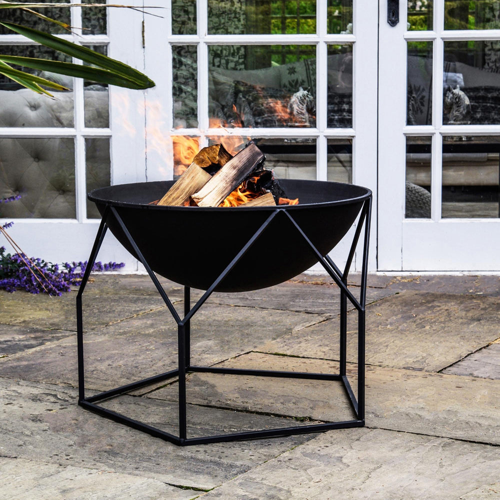 Product photograph of Ivyline Outdoor Buckingham Fire Pit Black from Olivia's.