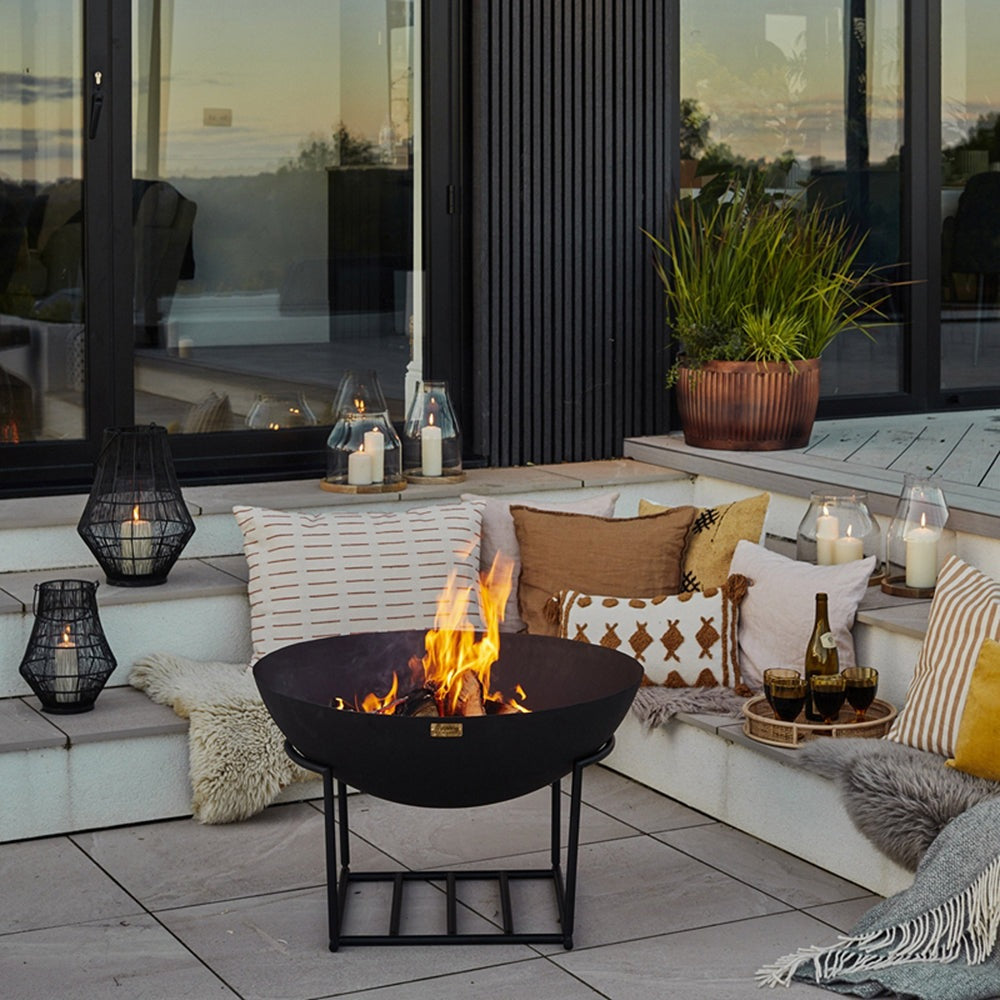 Product photograph of Ivyline Outdoor Xl Cast Iron Fire Pit In Black Iron from Olivia's.