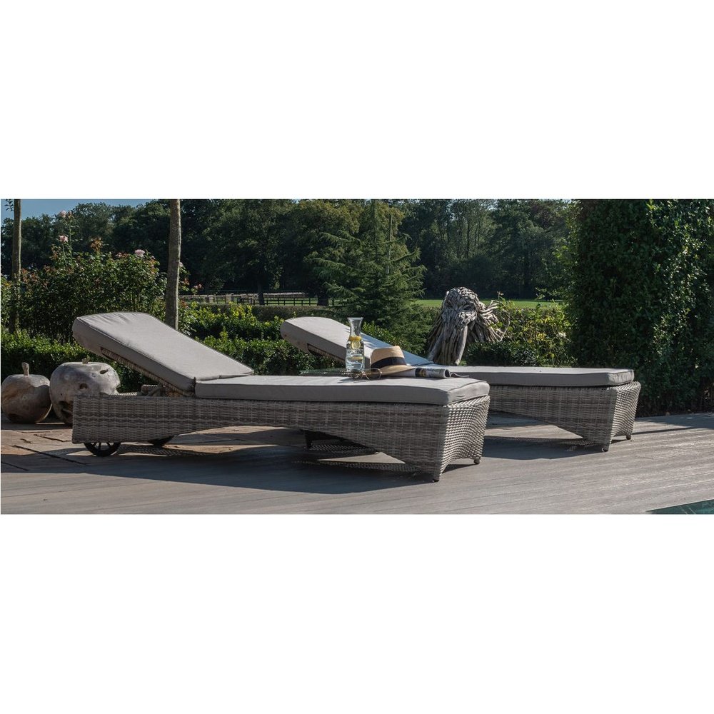 Maze Rattan Oxford 3pc Outdoor Lounger Set In Light Grey