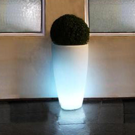 Skyline Led Curved Planter