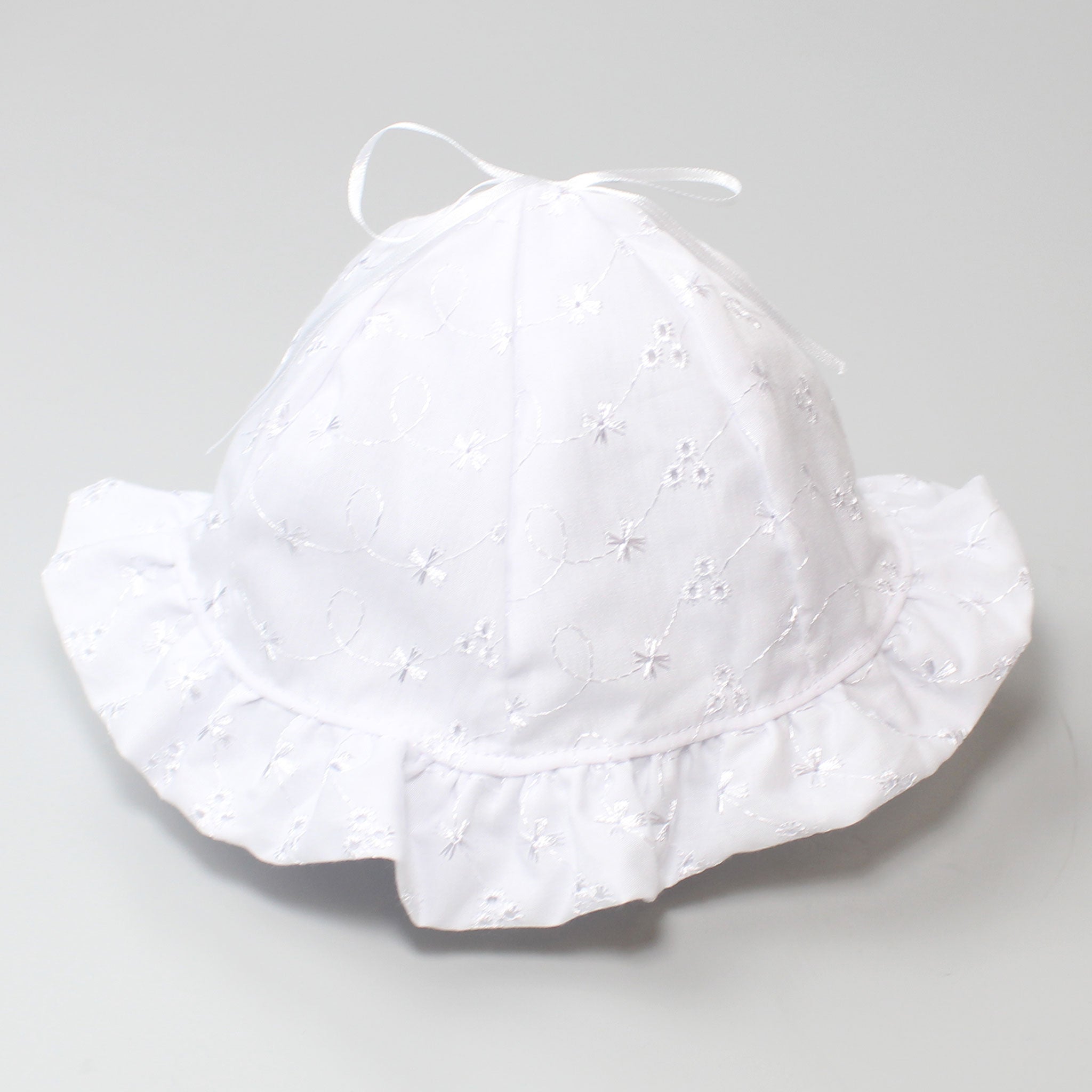 white broderie sun hat