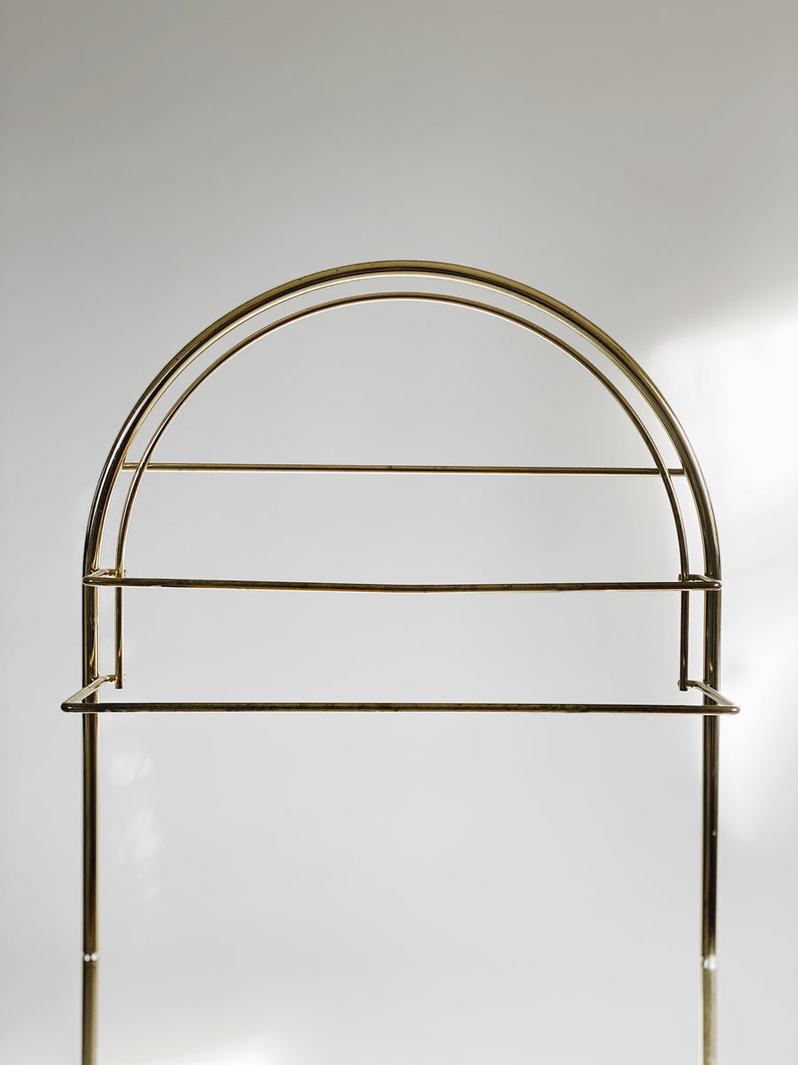 Arched Metal Towel Stand